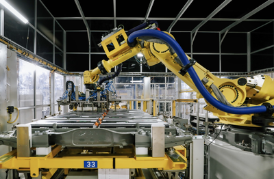 展現(xiàn)深厚技術底蘊 上汽通用汽車武漢奧特能超級工廠竣工投產(chǎn)